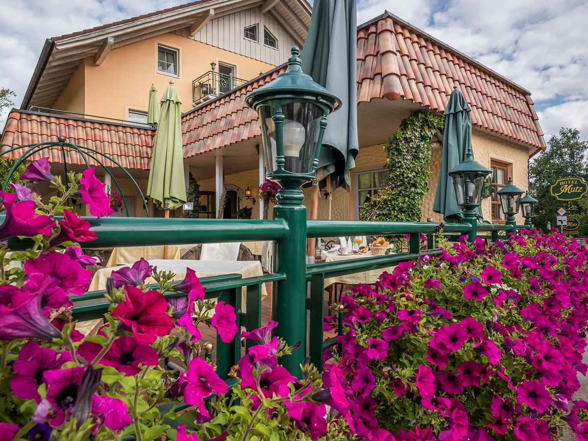 Hotel Mutz Garni Иннинг-ам-Аммерзе Экстерьер фото