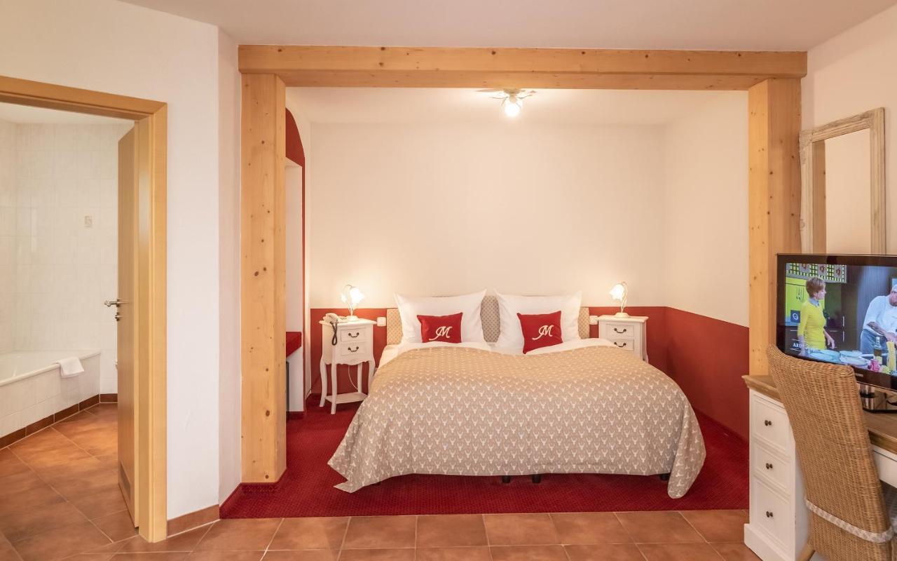 Hotel Mutz Garni Иннинг-ам-Аммерзе Экстерьер фото